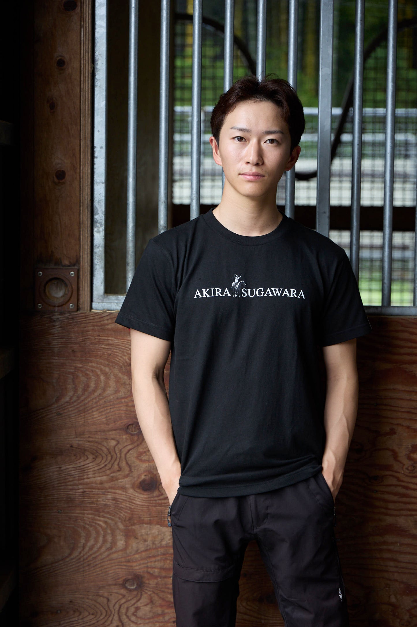 菅原明良騎手コラボ にんじんプレゼントTシャツ2025【黒】
