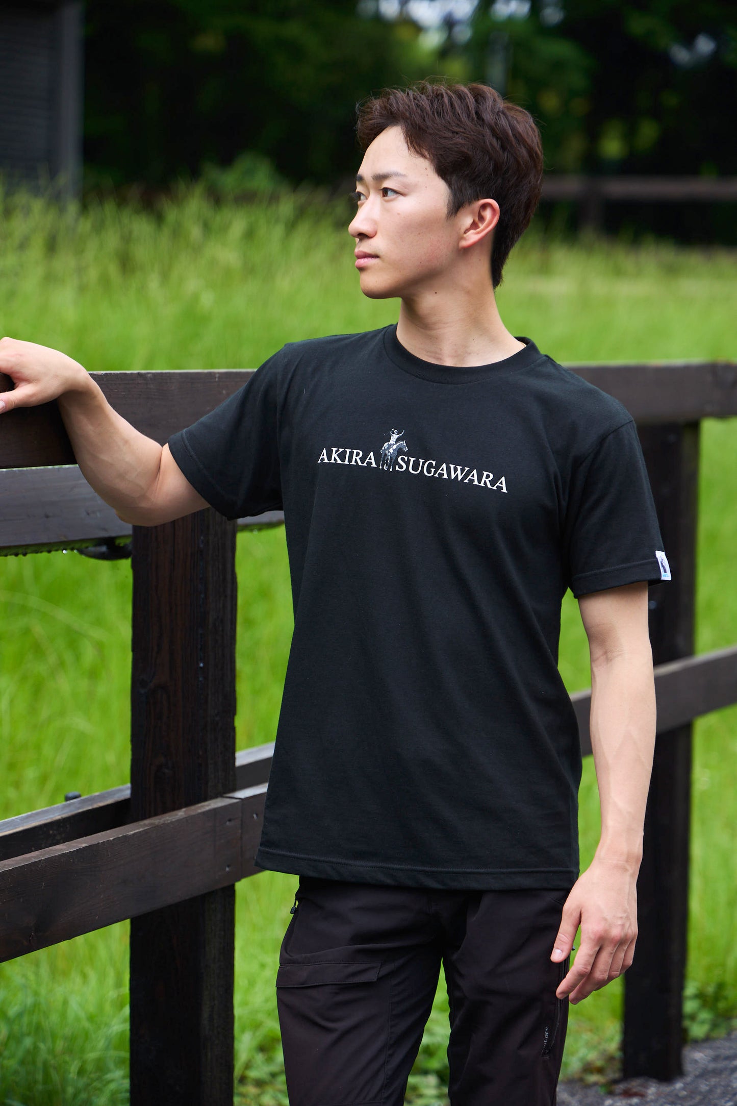 菅原明良騎手コラボ　にんじんプレゼントTシャツ2025【黒】