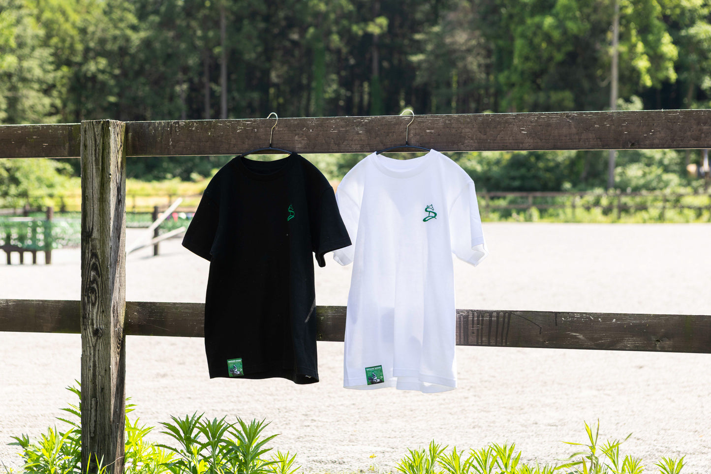 【佐々木大輔騎手】にんじんプレゼントTシャツ produced by HAYLIFE×Happy Horse Creators