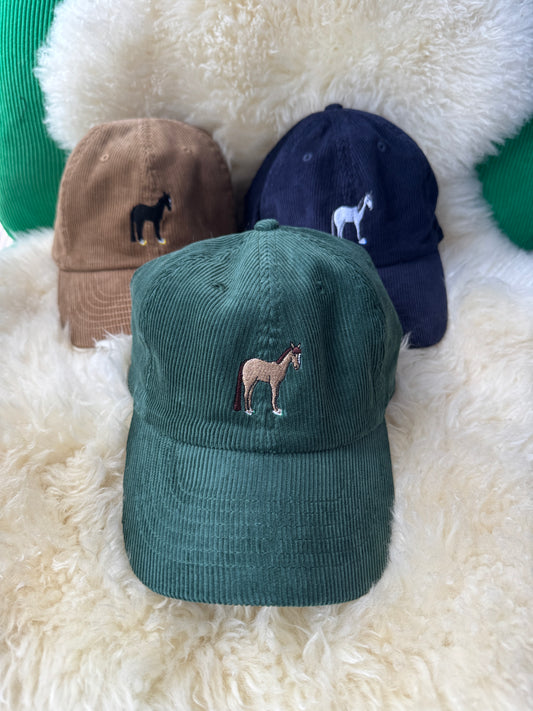 cap|うわばきをはいた馬のコーデュロイ刺繍CAP