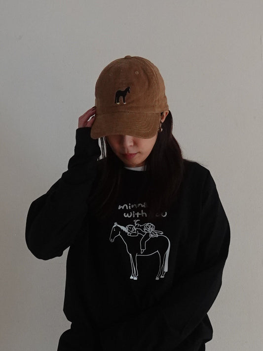 cap|うわばきをはいた馬のコーデュロイ刺繍CAP