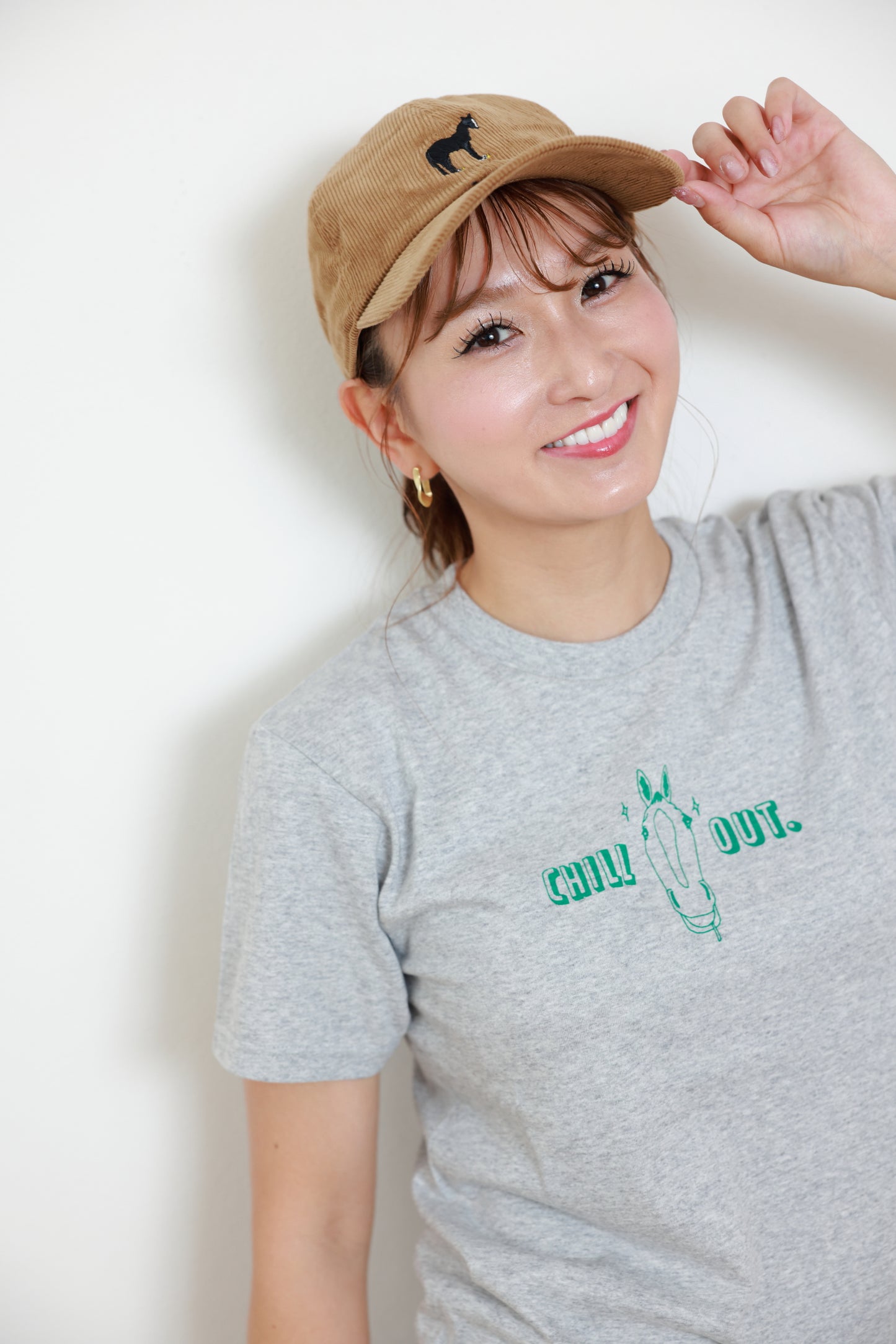 cap｜うわばきをはいた馬のコーデュロイ刺繍CAP